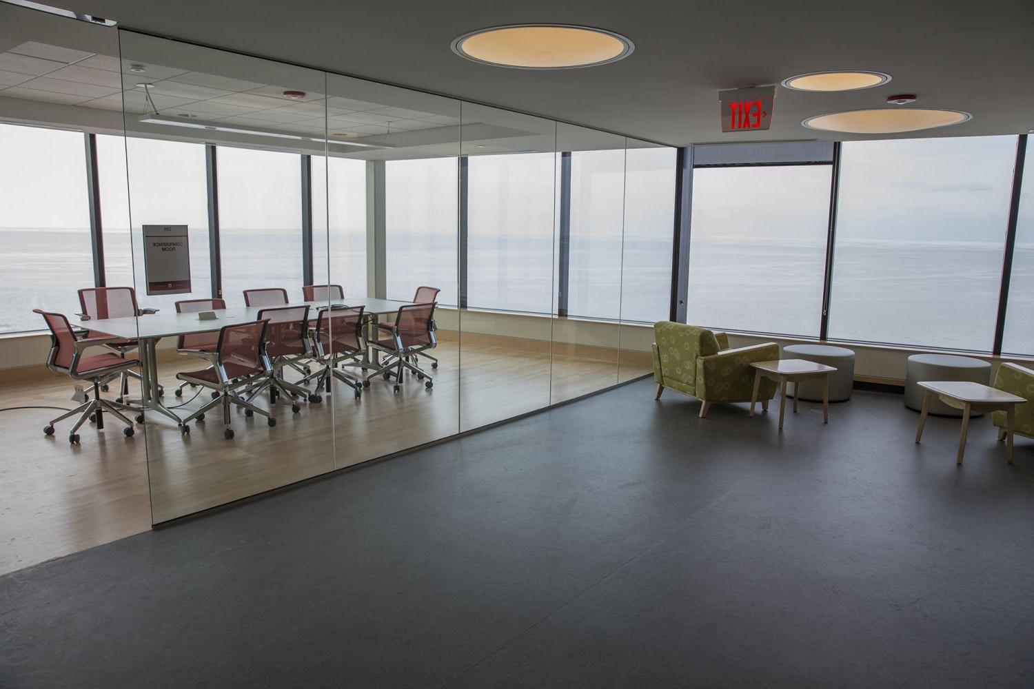 Science Center Glass Classroom